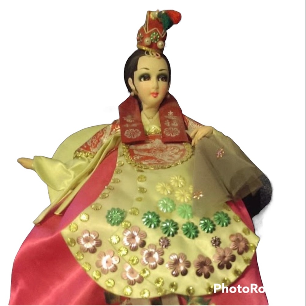 Oriental Woman Figure